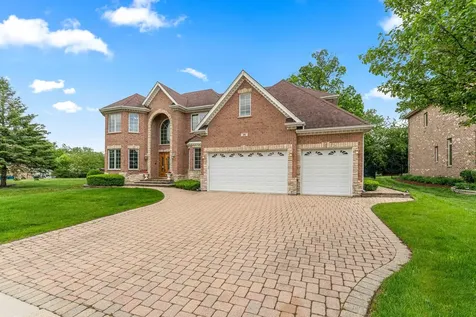 281 North Forest Drive Addison IL 60101