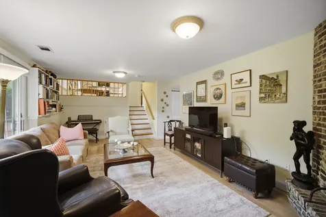 827 Liberty Bell Lane Libertyville IL 60048