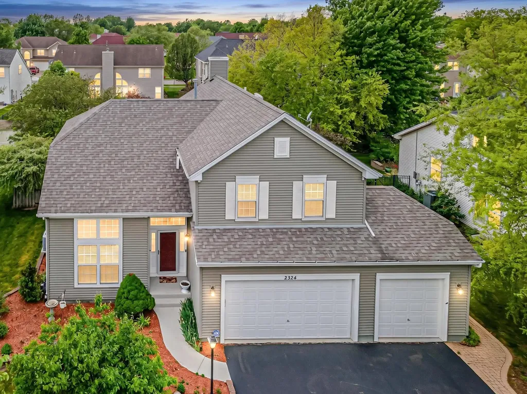 2324 Tracy Lane Algonquin IL 60102