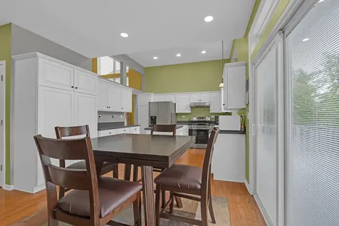 2324 Tracy Lane Algonquin IL 60102