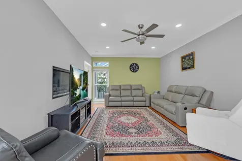 2324 Tracy Lane Algonquin IL 60102