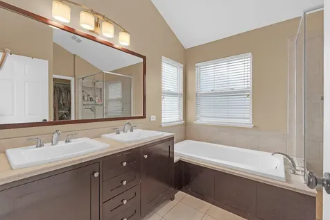 2324 Tracy Lane Algonquin IL 60102