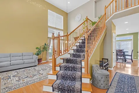 2324 Tracy Lane Algonquin IL 60102