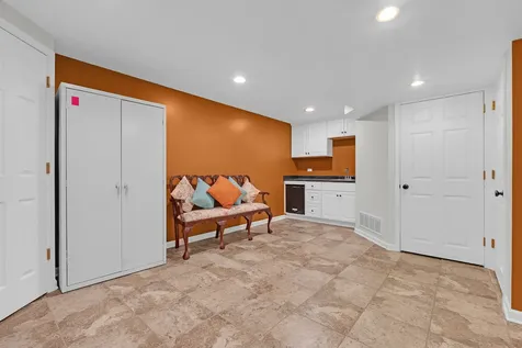 2324 Tracy Lane Algonquin IL 60102