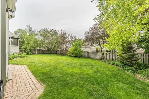 2324 Tracy Lane Algonquin IL 60102
