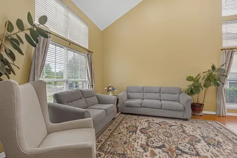 2324 Tracy Lane Algonquin IL 60102
