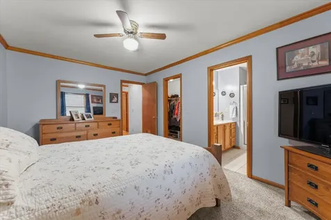 613 Crestwood Drive Champaign IL 61822