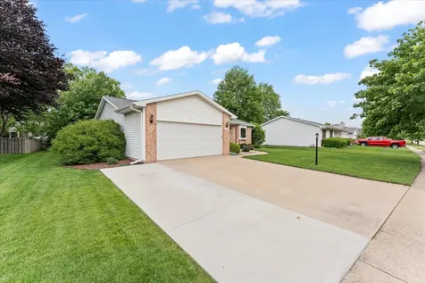 613 Crestwood Drive Champaign IL 61822