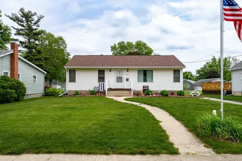 820 South Locust Street Pontiac IL 61764