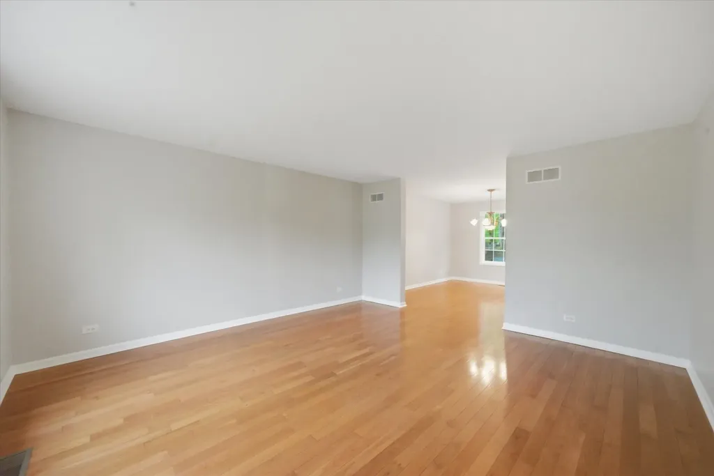473 Delaware Circle Bolingbrook IL 60440