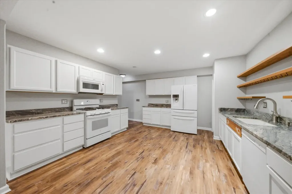 473 Delaware Circle Bolingbrook IL 60440