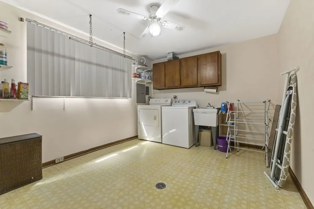 15221 South 74th Court Orland Park IL 60462