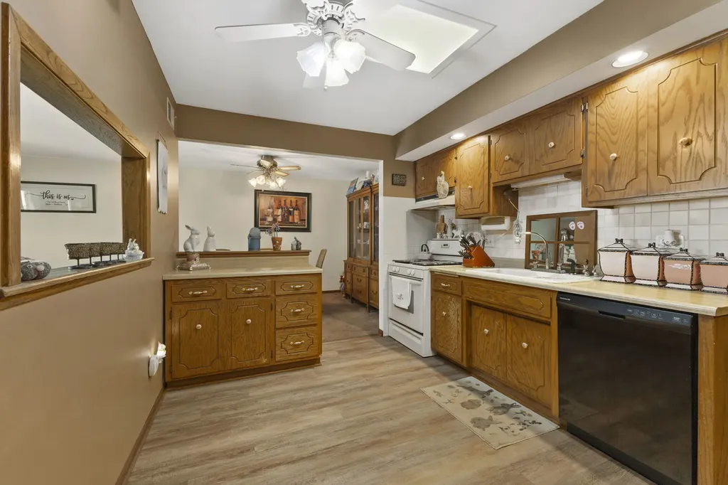 15221 South 74th Court Orland Park IL 60462