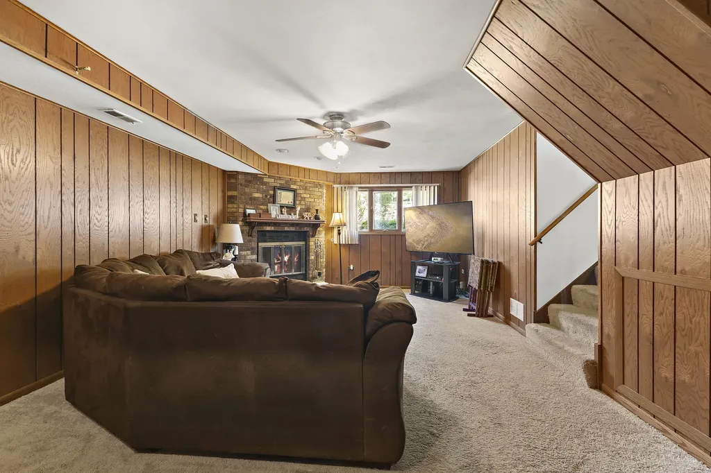 15221 South 74th Court Orland Park IL 60462