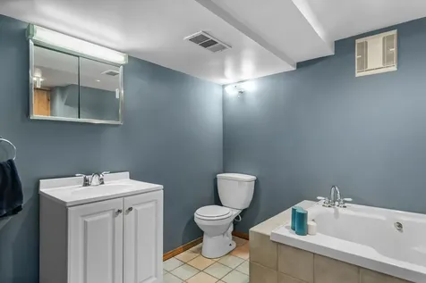 327 West Hawley Street Mundelein IL 60060