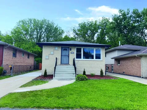 18137 Ravisloe Terrace Country Club Hills IL 60478