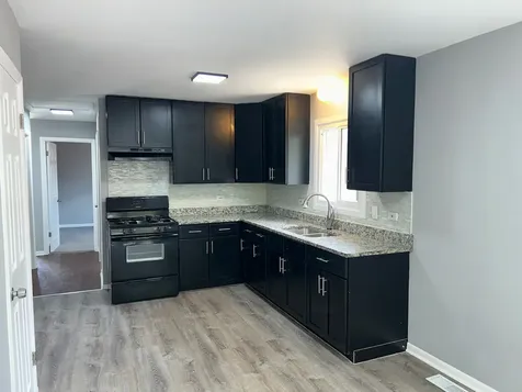 18137 Ravisloe Terrace Country Club Hills IL 60478