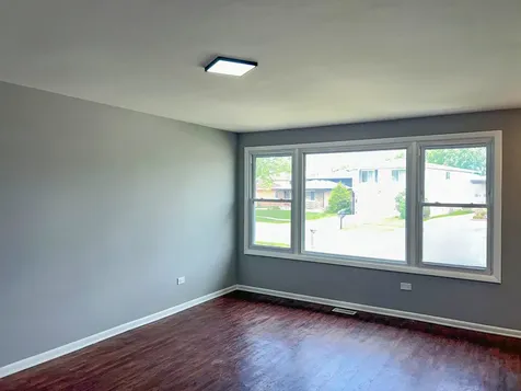 18137 Ravisloe Terrace Country Club Hills IL 60478