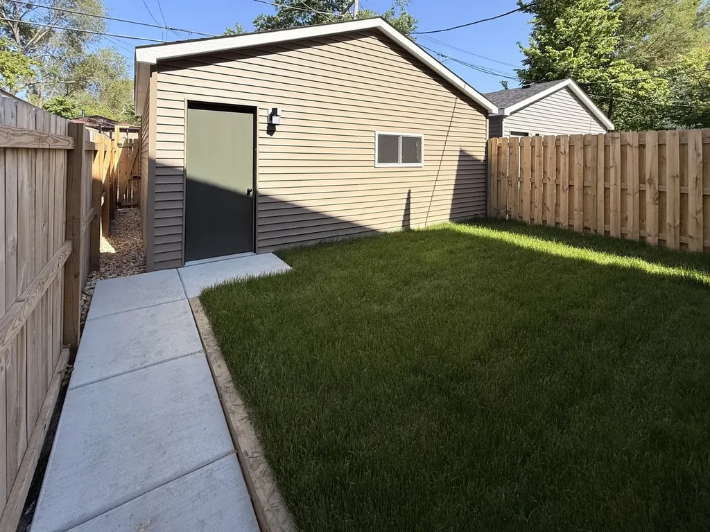 6747 South Langley Avenue Chicago IL 60637