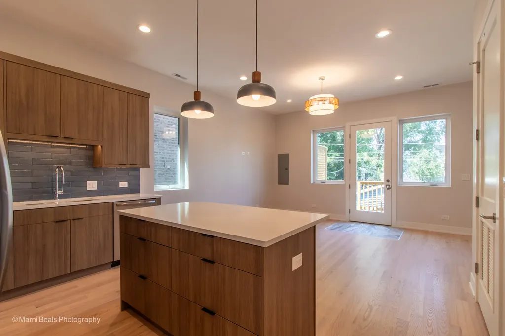 6747 South Langley Avenue Chicago IL 60637