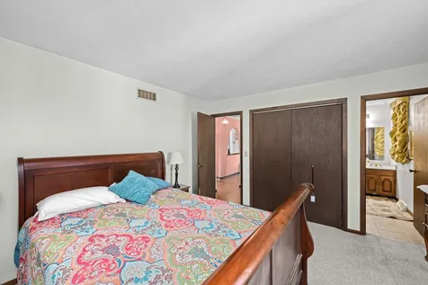 1705 85TH Avenue W Rock Island IL 61201