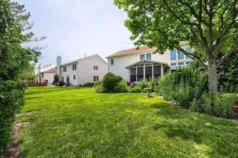 1721 Dorchester Avenue Algonquin IL 60102