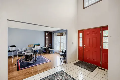 1721 Dorchester Avenue Algonquin IL 60102