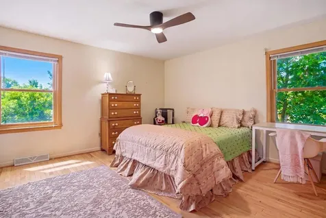 1917 East Cholo Lane Mount Prospect IL 60056