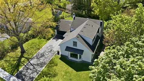 1917 East Cholo Lane Mount Prospect IL 60056
