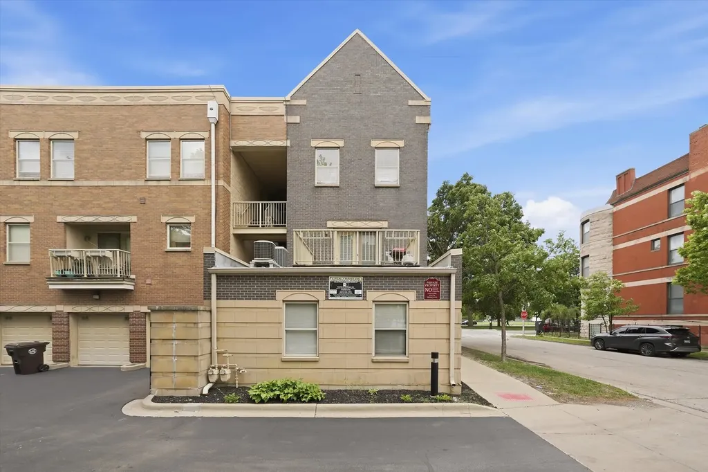 4178 South Drexel Boulevard Chicago IL 60653