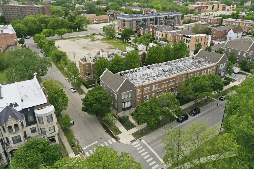 4178 South Drexel Boulevard Chicago IL 60653