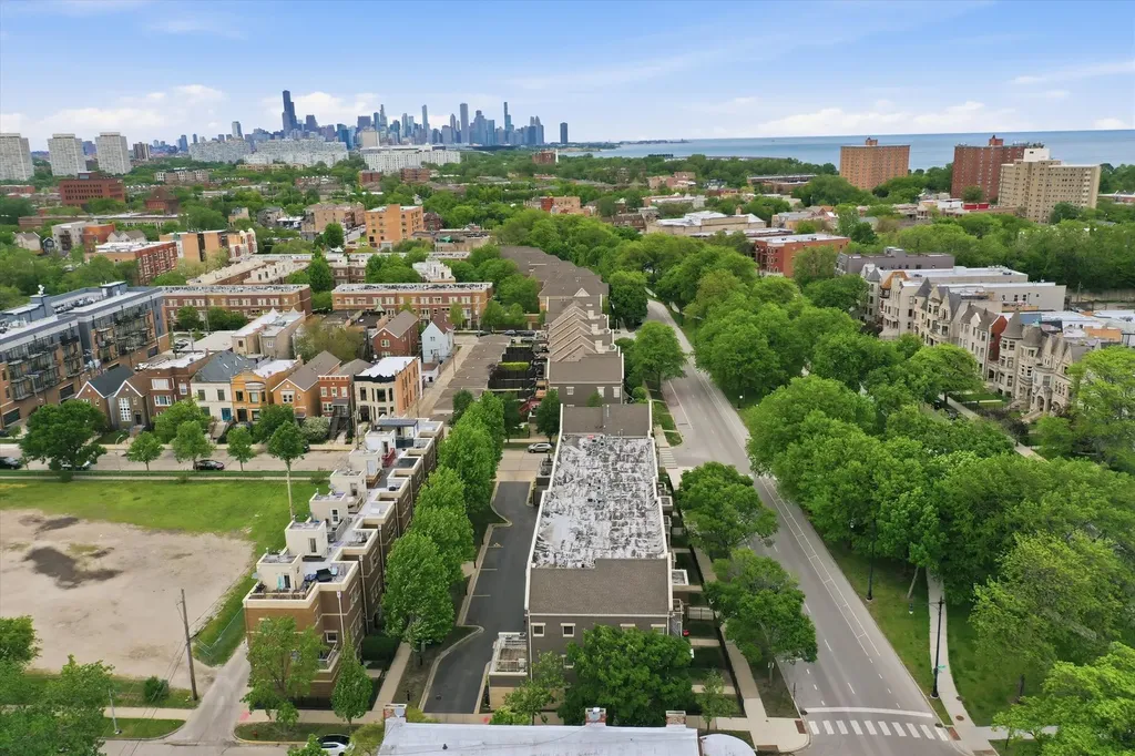 4178 South Drexel Boulevard Chicago IL 60653