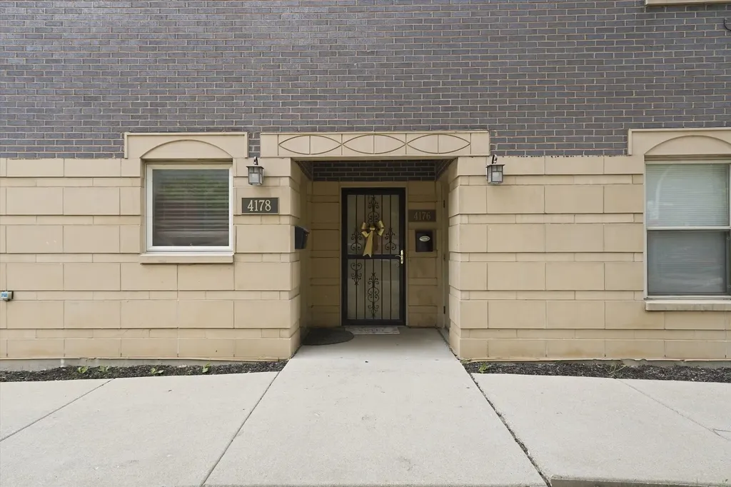 4178 South Drexel Boulevard Chicago IL 60653