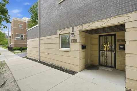 4178 South Drexel Boulevard Chicago IL 60653