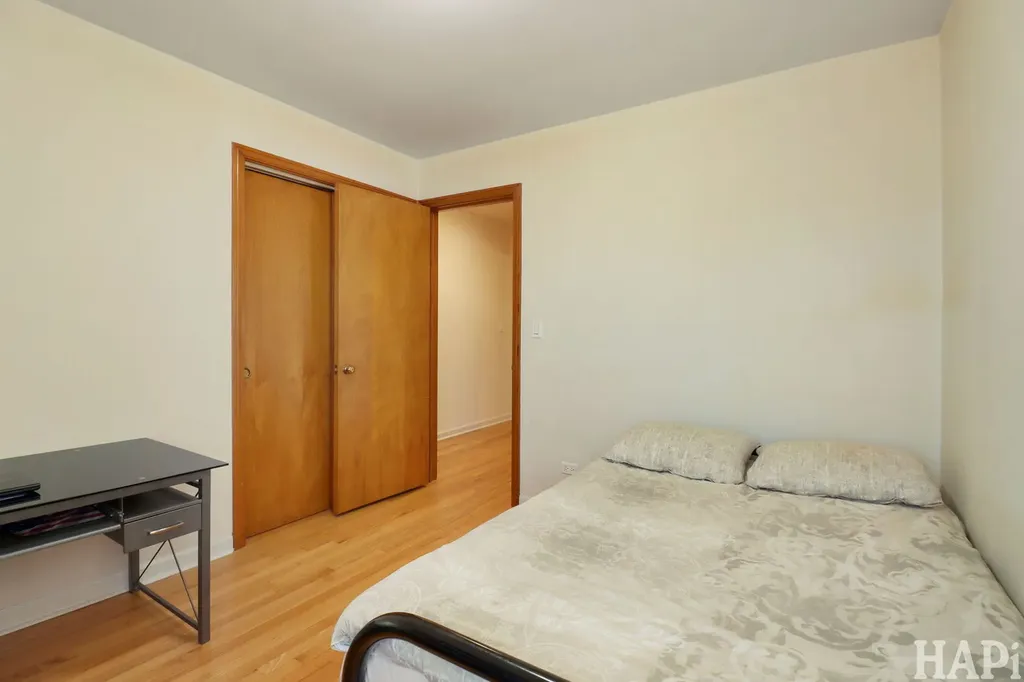 4805 North Nottingham Avenue Chicago IL 60656