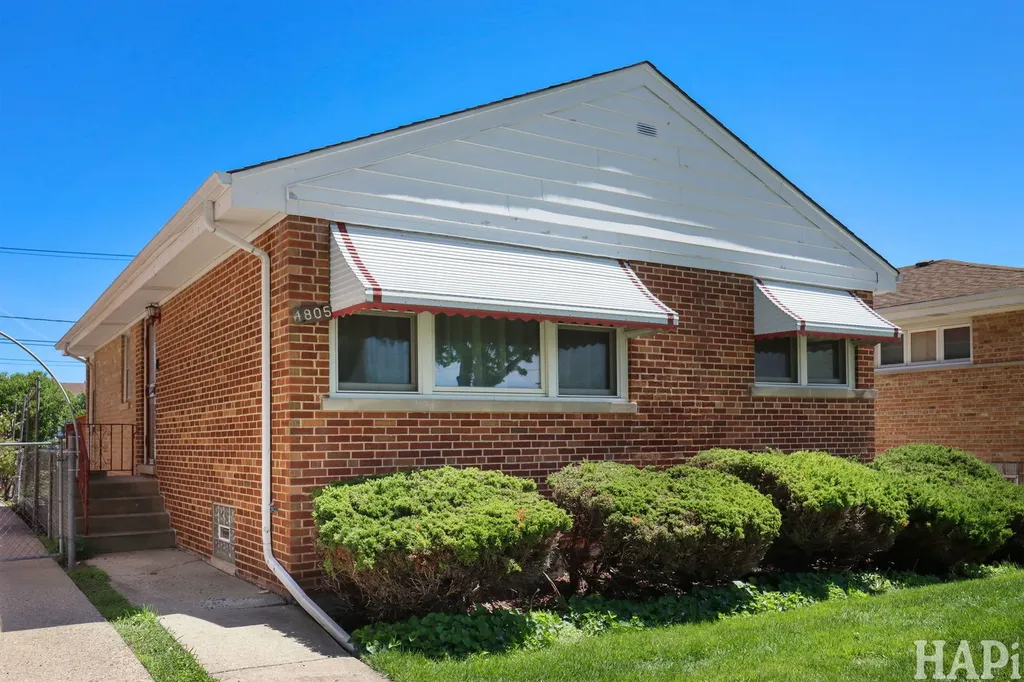 4805 North Nottingham Avenue Chicago IL 60656