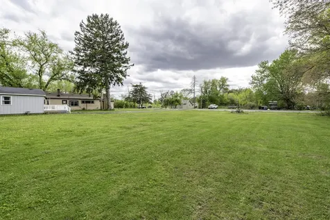 40525 North Marcus Street Antioch IL 60002