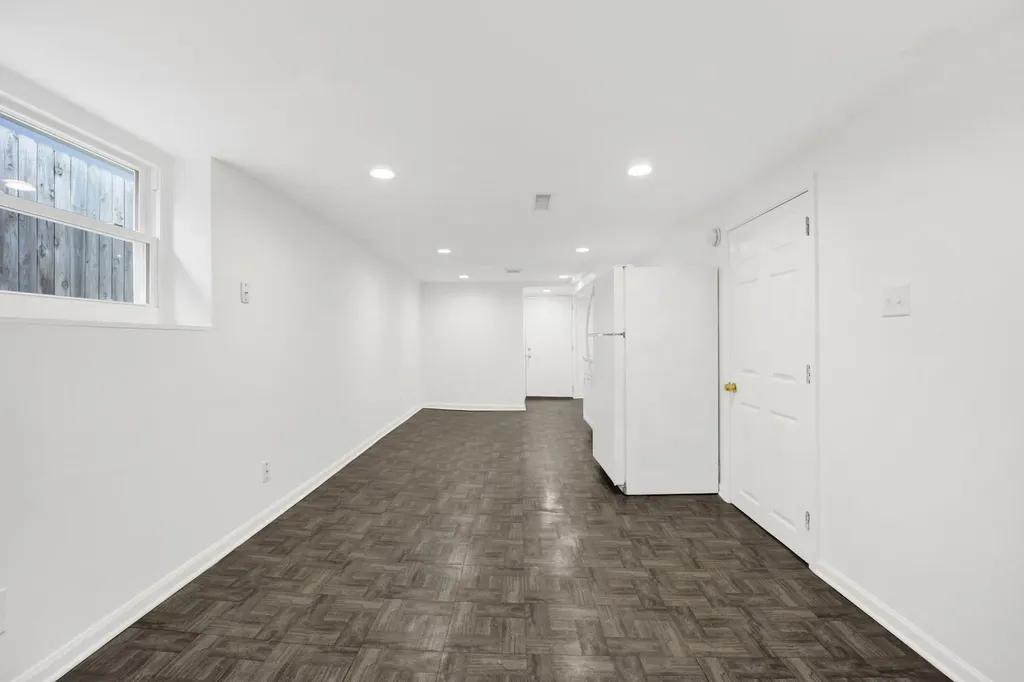 5037 West Winona Street Chicago IL 60630