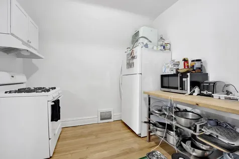 5037 West Winona Street Chicago IL 60630