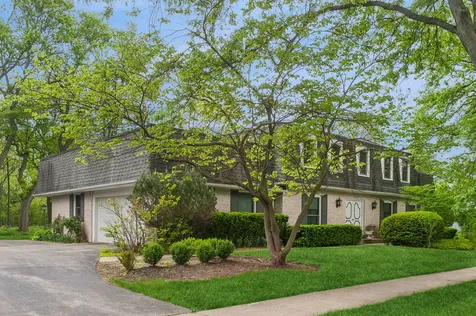 2629 Kingston Drive Northbrook IL 60062