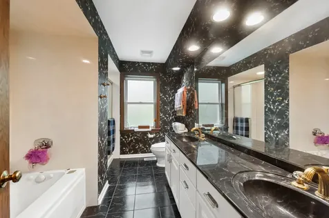 2629 Kingston Drive Northbrook IL 60062