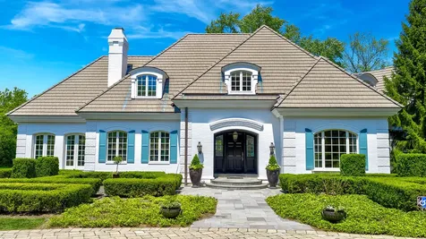 245 Maple Row Road Northfield IL 60093