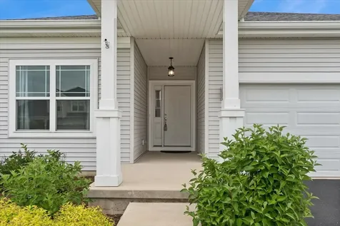 721 Cherry Circle Elburn IL 60119