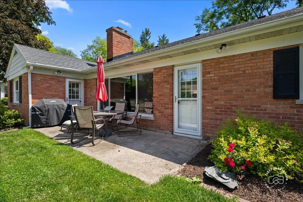 315 South Westlawn Avenue Aurora IL 60506