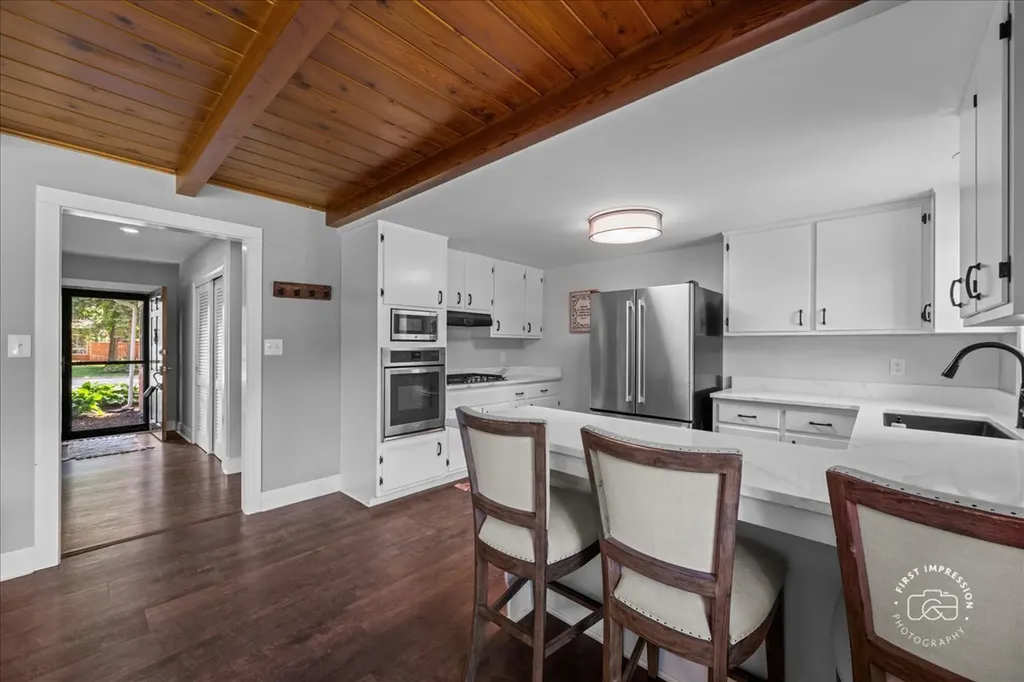 315 South Westlawn Avenue Aurora IL 60506