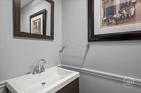 315 South Westlawn Avenue Aurora IL 60506