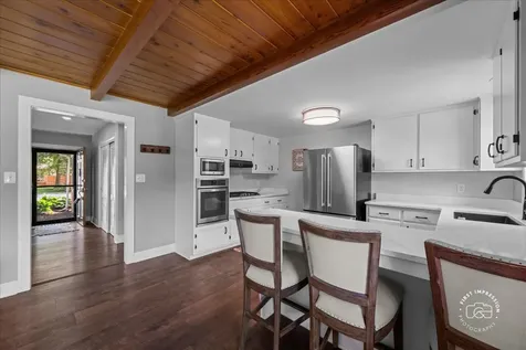 315 South Westlawn Avenue Aurora IL 60506