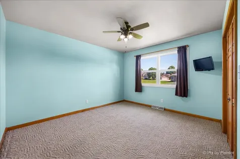 1019 Sandhurst Drive Sandwich IL 60548