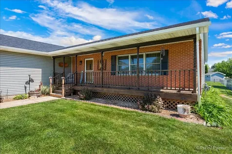 1019 Sandhurst Drive Sandwich IL 60548