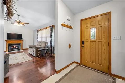 1019 Sandhurst Drive Sandwich IL 60548